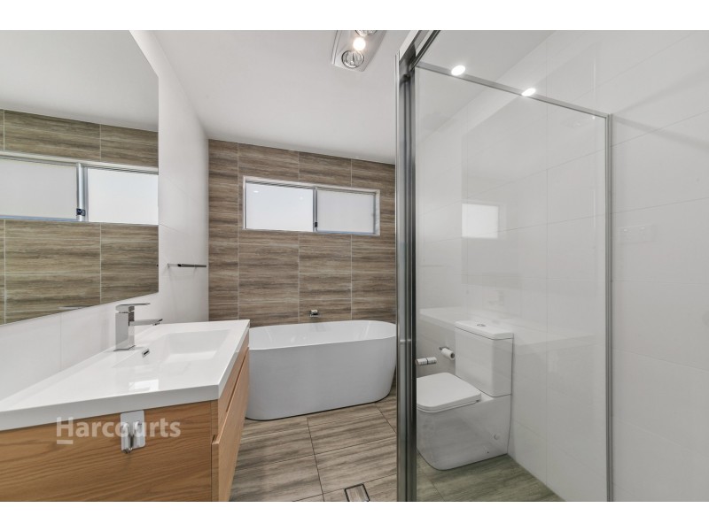 27 Broadoaks Street, Ermington NSW 2115