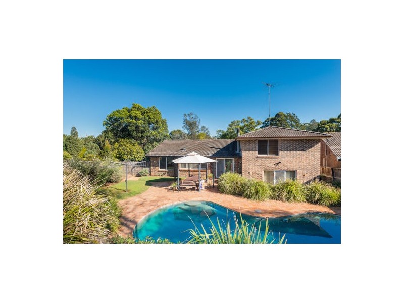 2 Bracken Fell Close, Castle Hill NSW 2154