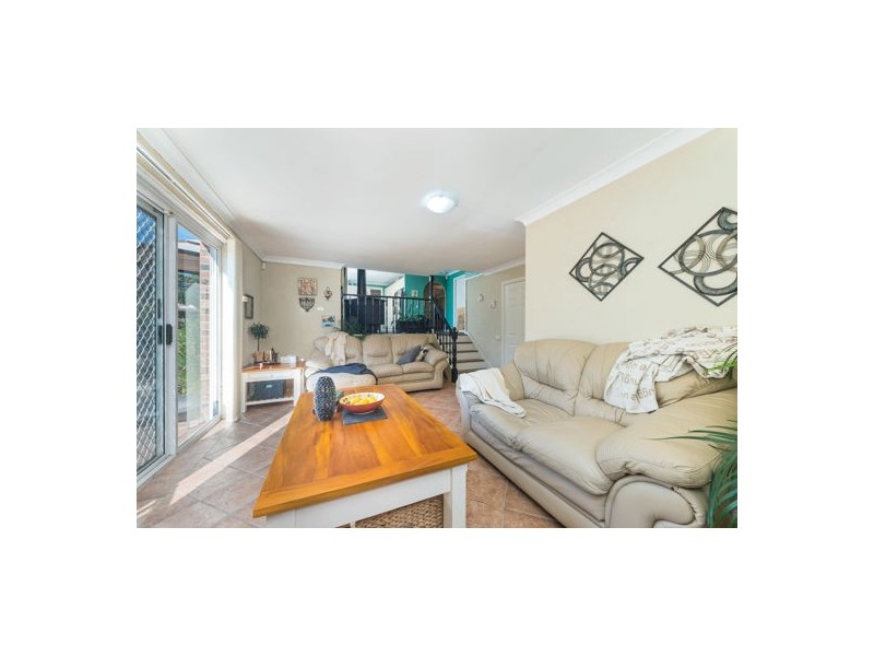 2 Bracken Fell Close, Castle Hill NSW 2154