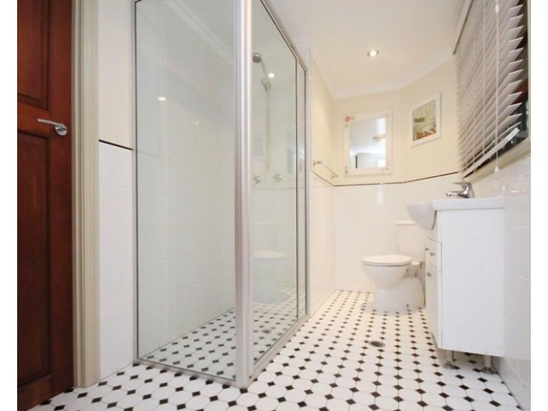 26 Oxford Place, Shorncliffe QLD 4017