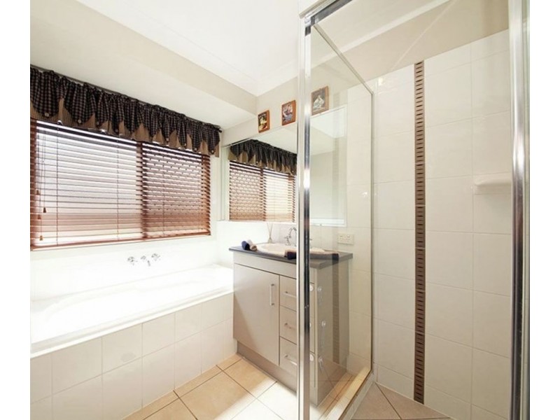 3 Freeman Place, Bracken Ridge QLD 4017