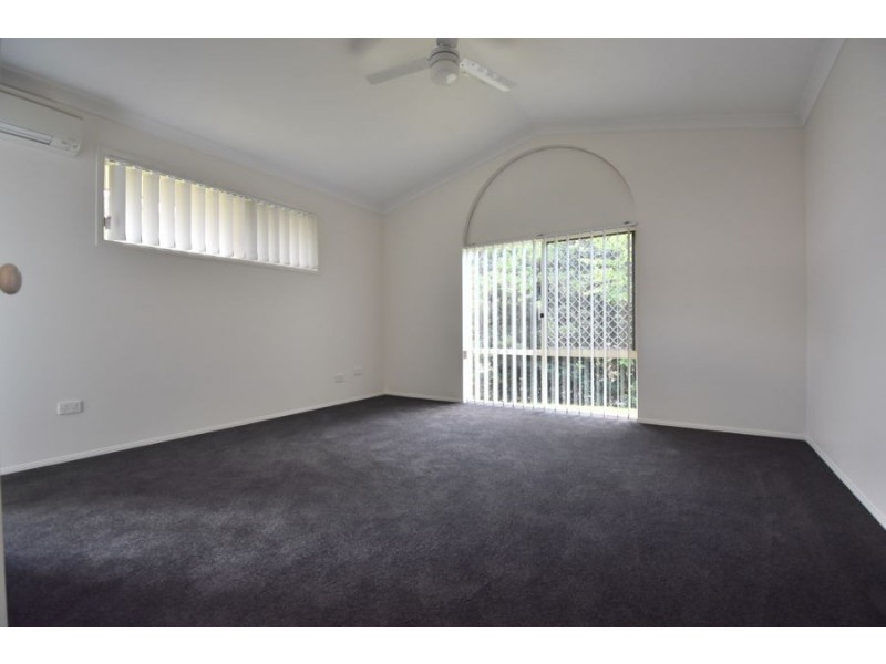 6 Yellowjack Crescent, Albany Creek QLD 4035