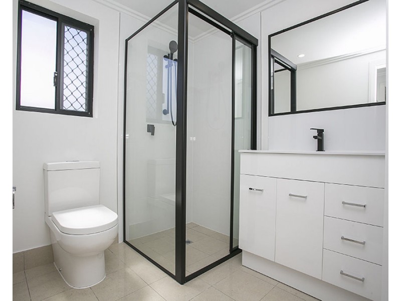 8/11 Collins Street, Nundah QLD 4012