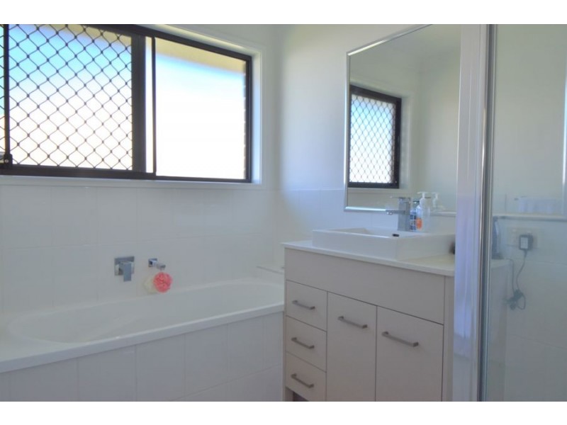 9 Lauren Circuit, Brighton QLD 4017