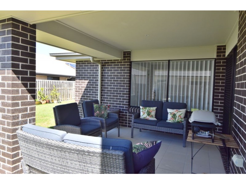 9 Lauren Circuit, Brighton QLD 4017
