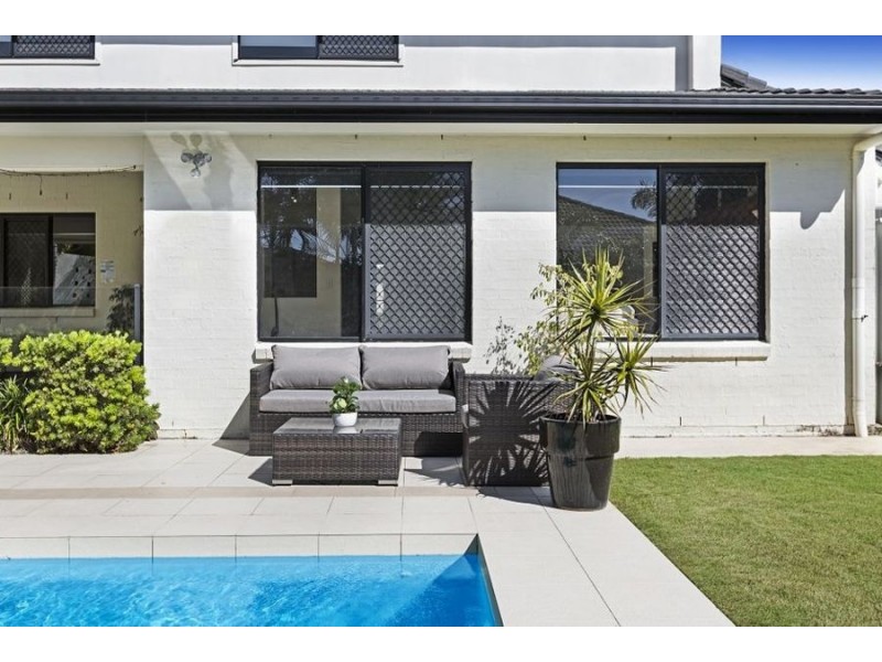 8 Parry Street, North Lakes QLD 4509