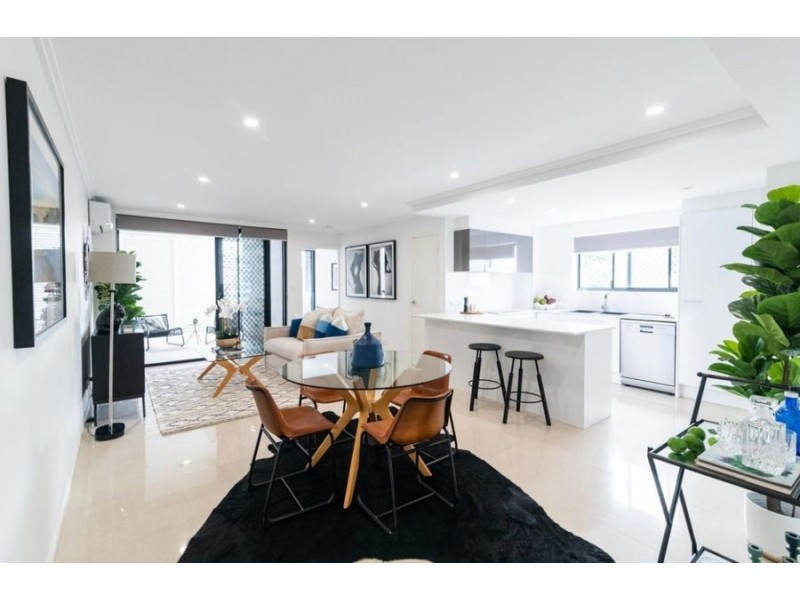 8/11 Collins Street, Nundah QLD 4012