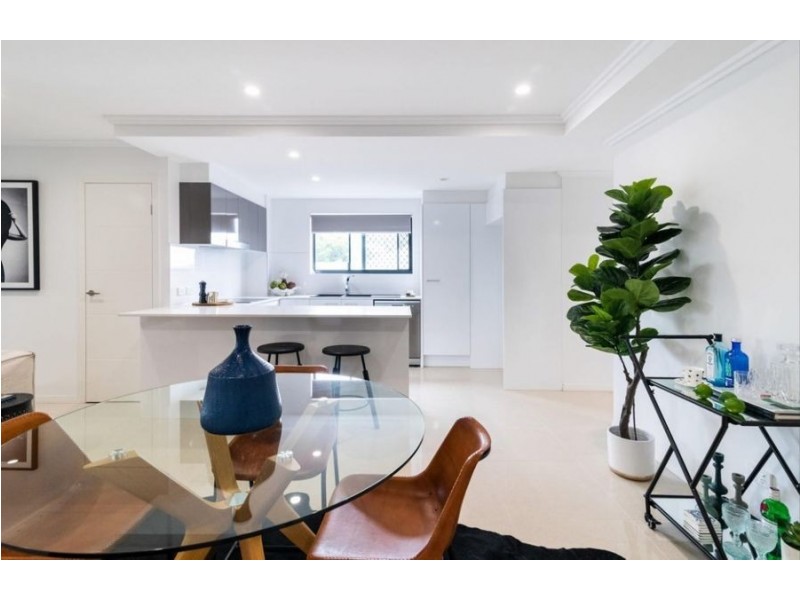 8/11 Collins Street, Nundah QLD 4012