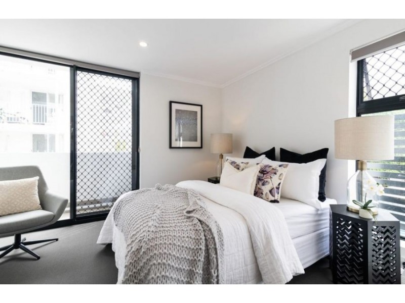 8/11 Collins Street, Nundah QLD 4012