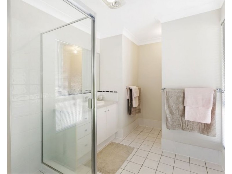 8 Parry Street, North Lakes QLD 4509