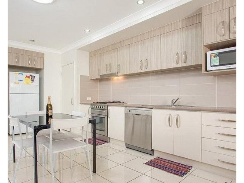 19 Daintree Park Way, Fitzgibbon QLD 4018