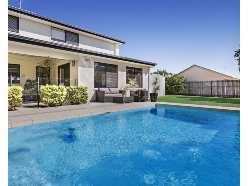 8 Parry Street, North Lakes QLD 4509