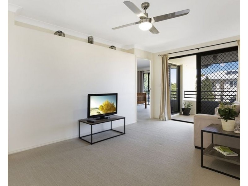 8 Parry Street, North Lakes QLD 4509