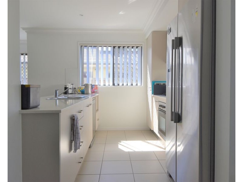 9 Lauren Circuit, Brighton QLD 4017