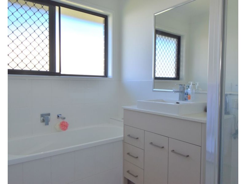 9 Lauren Circuit, Brighton QLD 4017