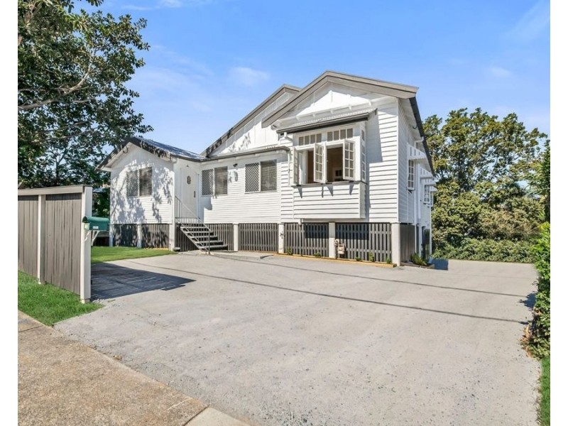 77 Wynnum Rd, Norman Park QLD 4170