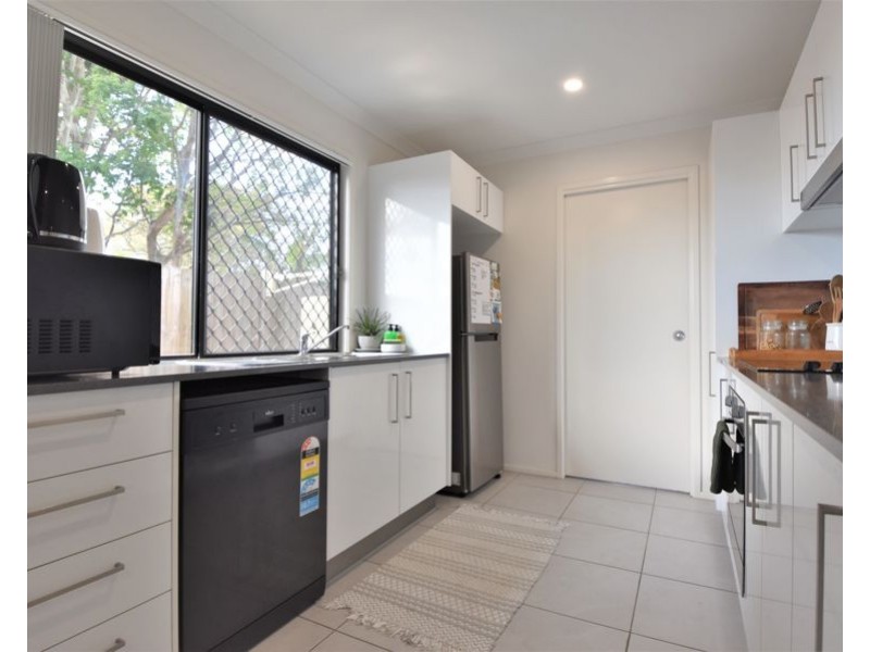 1/75 Samsonvale Road, Strathpine QLD 4500