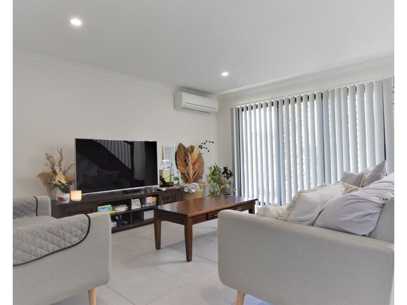 1/75 Samsonvale Road, Strathpine QLD 4500