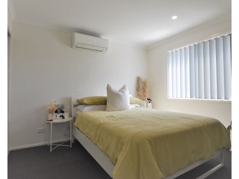 1/75 Samsonvale Road, Strathpine QLD 4500