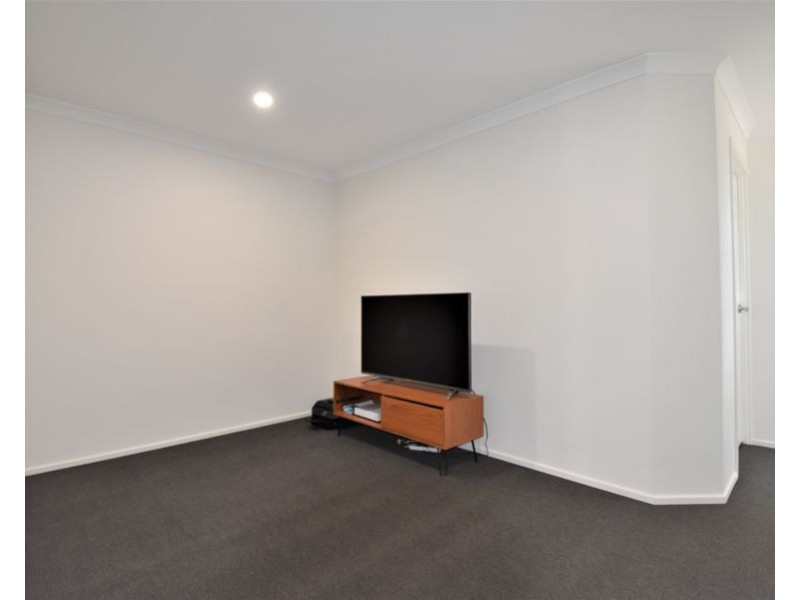 1/75 Samsonvale Road, Strathpine QLD 4500