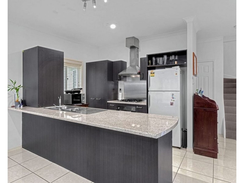 10 Melia Court, Eatons Hill QLD 4037