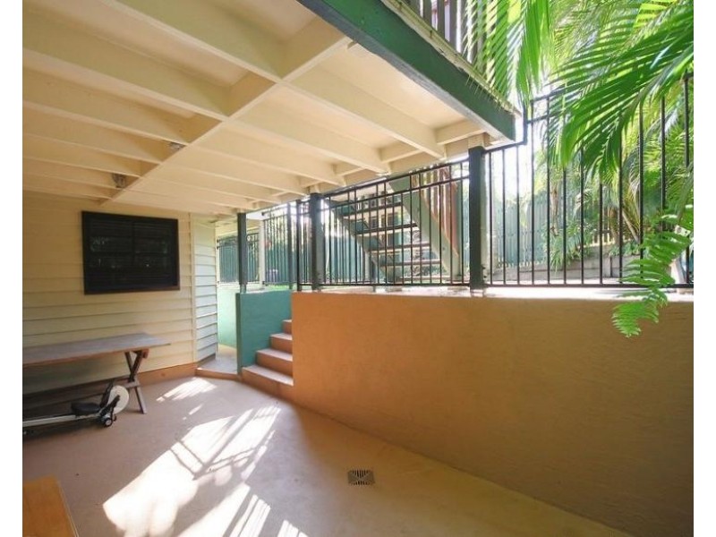 26 Oxford Place, Shorncliffe QLD 4017