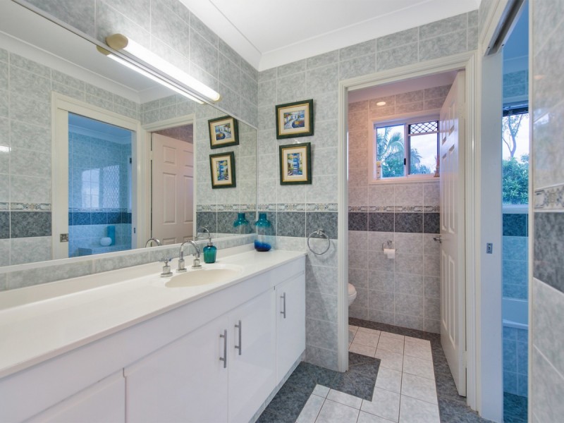 1 Carinya Court, Pimpama QLD 4209