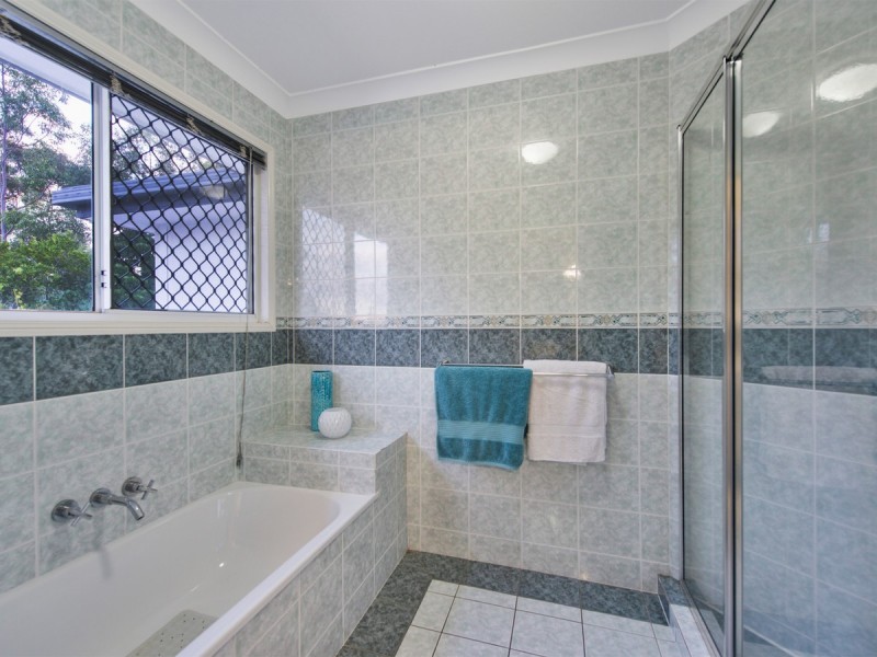 1 Carinya Court, Pimpama QLD 4209