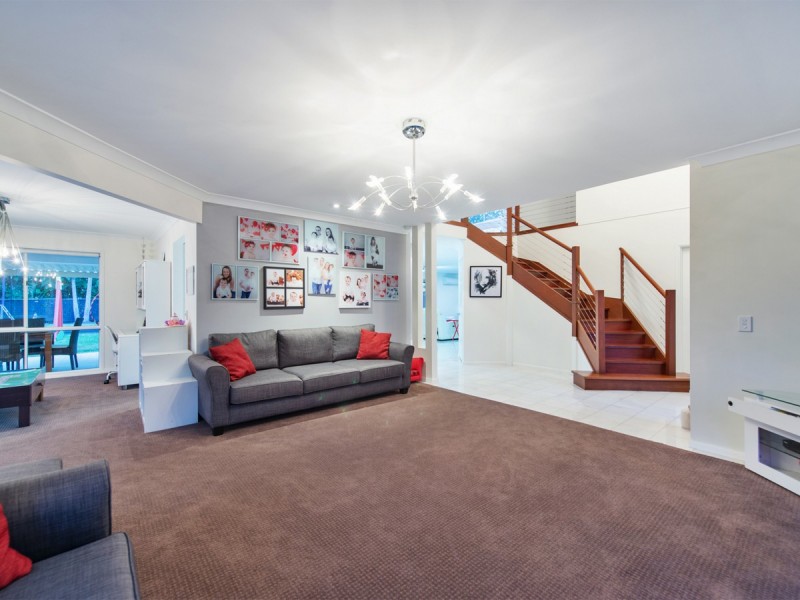 1 Carinya Court, Pimpama QLD 4209