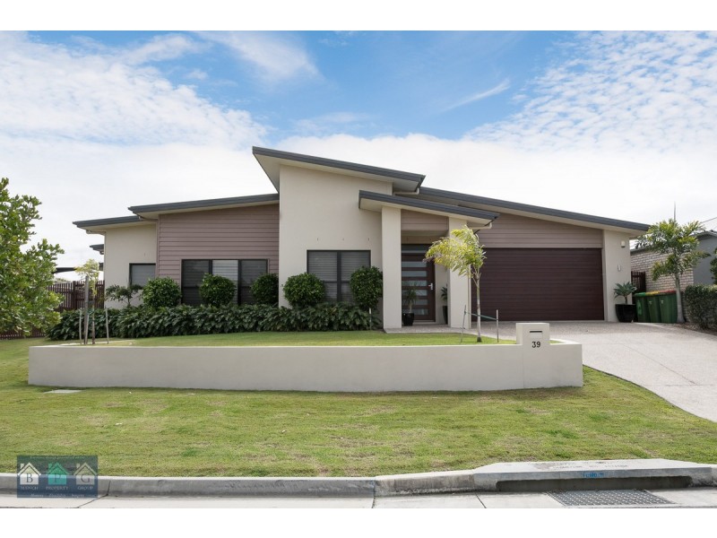 39 Ningaloo Drive, Pimpama QLD 4209