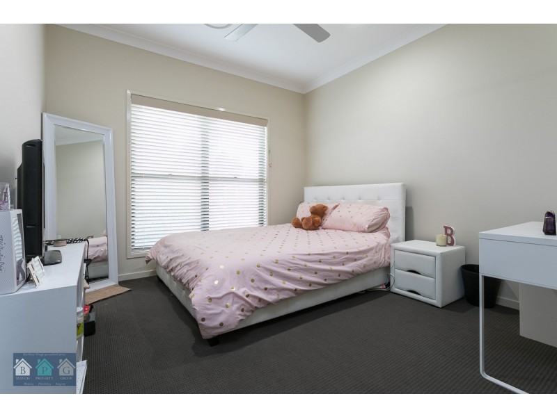 39 Ningaloo Drive, Pimpama QLD 4209