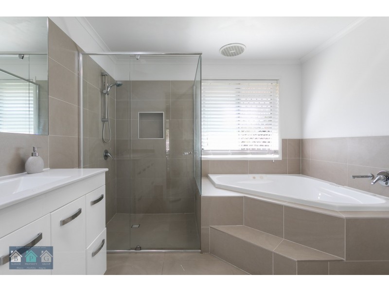 66 Vaughan Drive, Ormeau QLD 4208