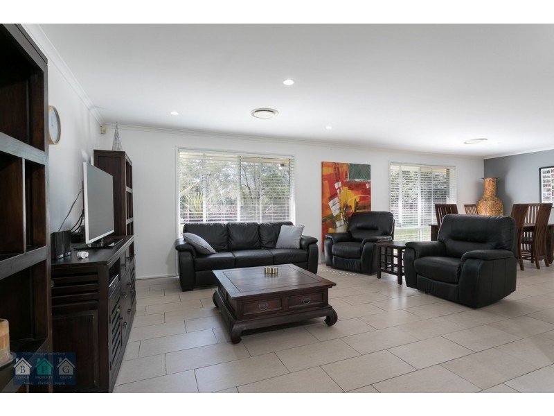 66 Vaughan Drive, Ormeau QLD 4208