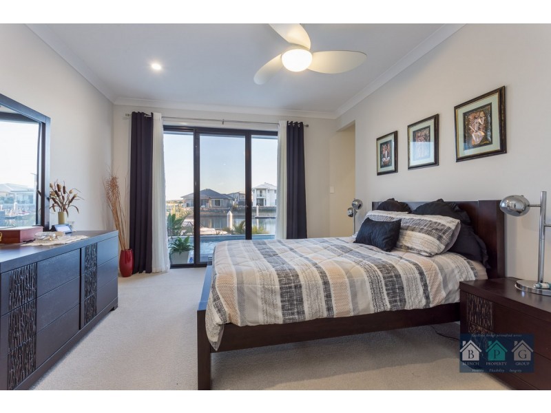 8 Sundown Place, Jacobs Well QLD 4208