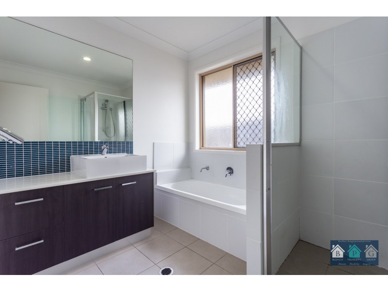6 Raynuha Court, Ormeau QLD 4208