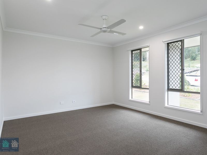 15 Dianella Crescent, Maudsland QLD 4210