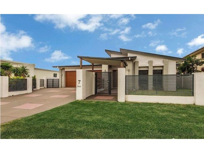 7 Windward Place, Jacobs Well QLD 4208