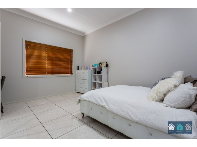 7 Windward Place, Jacobs Well QLD 4208