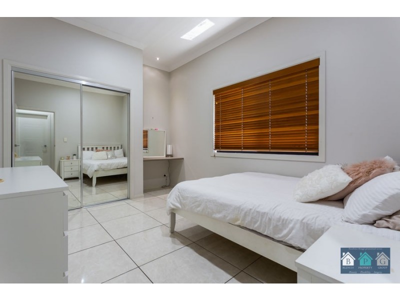 7 Windward Place, Jacobs Well QLD 4208