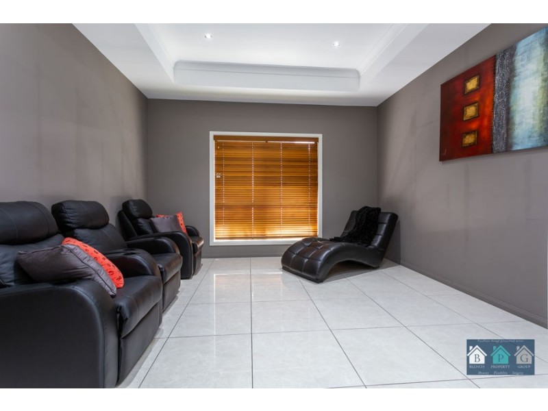 7 Windward Place, Jacobs Well QLD 4208