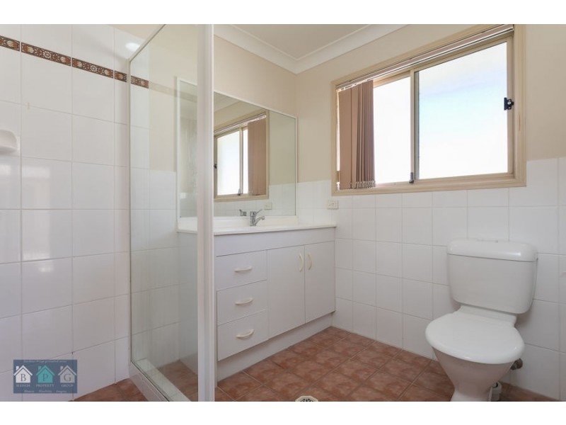 19 Tee Trees Boulevard, Arundel QLD 4214