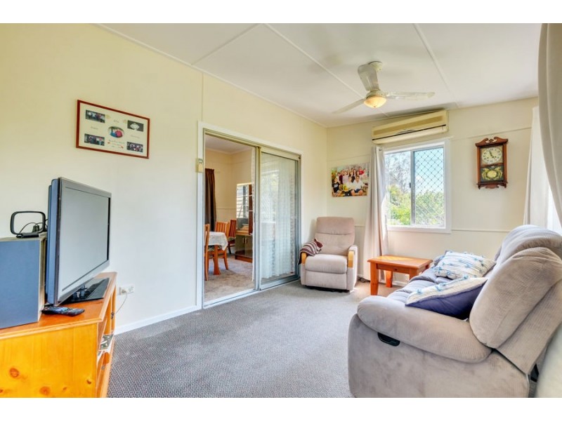 1 Watsonia Dr, Leichhardt QLD 4305