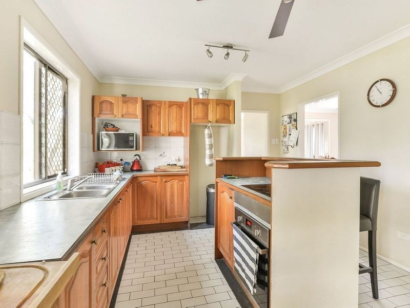 9 Mary Street, Redcliffe QLD 4020