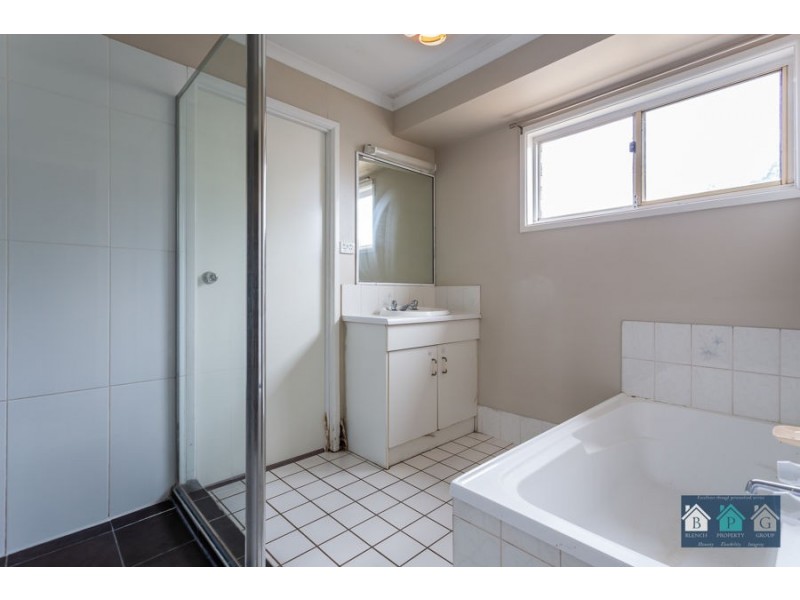 8 Bix Court, Crestmead QLD 4132