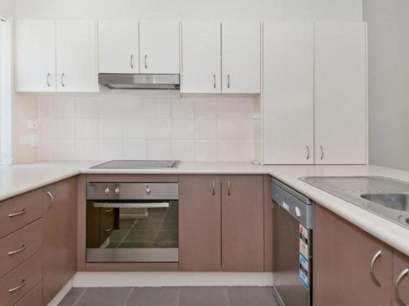 2/154-162 River Hills Road, Eagleby QLD 4207