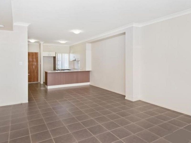 2/154-162 River Hills Road, Eagleby QLD 4207