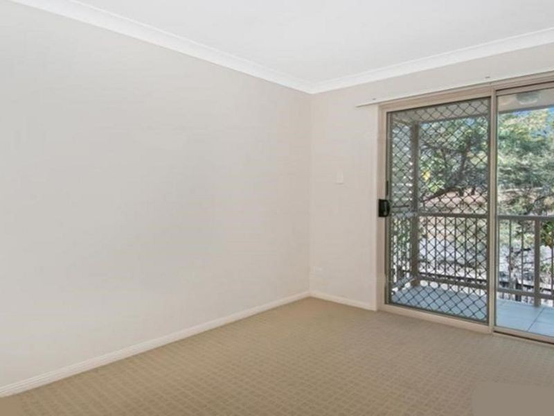 2/154-162 River Hills Road, Eagleby QLD 4207