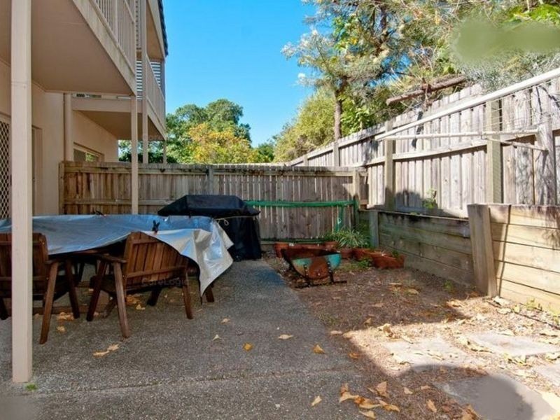 2/154-162 River Hills Road, Eagleby QLD 4207