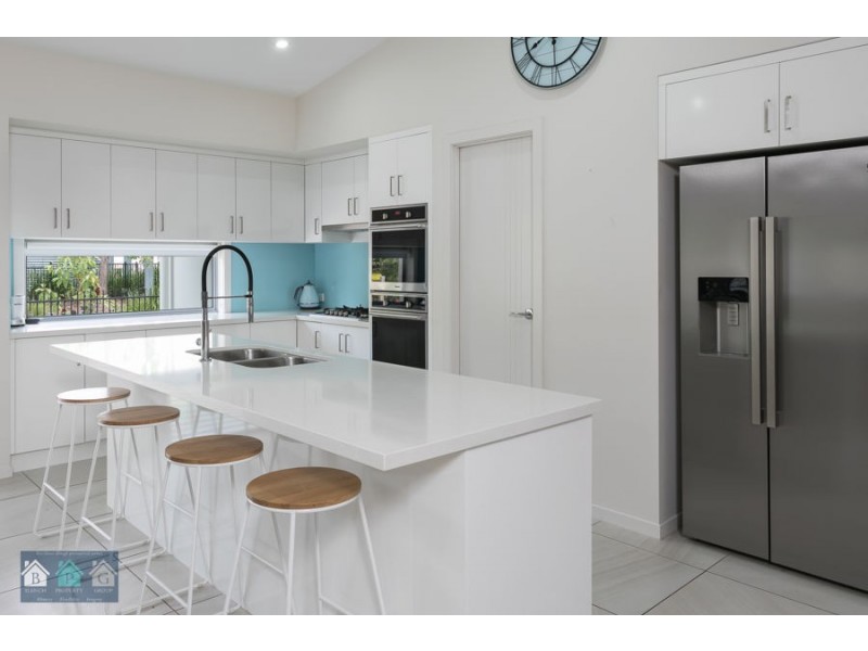52 Bunderoo Circuit, Pimpama QLD 4209