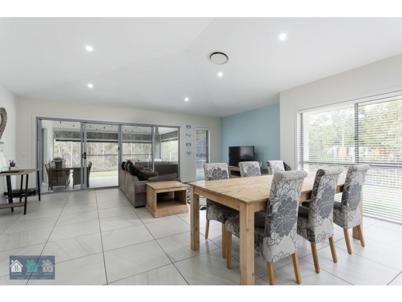 52 Bunderoo Circuit, Pimpama QLD 4209
